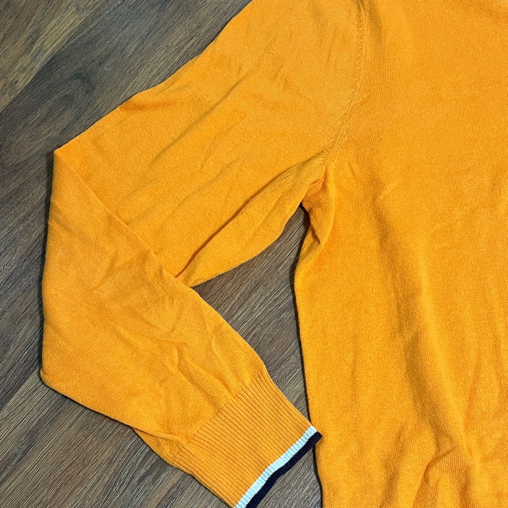 American Eagle Outfitters Papaya Orange V-Neck Sweater - Picture 7 of 10